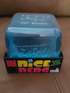 NeeDoh Nice Berg Squishy Blue